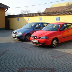 Halasz Airport Panzio 3*, Vecsés Maďarsko